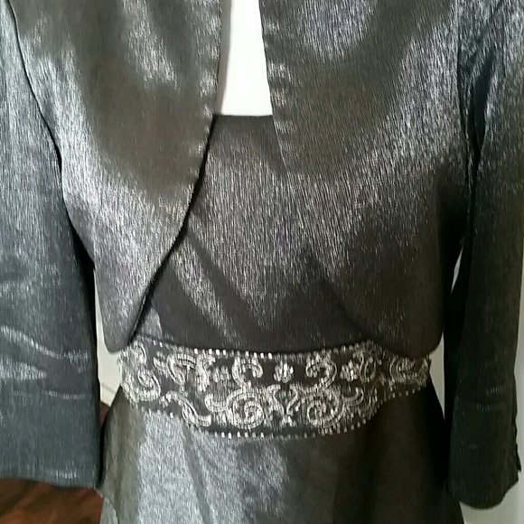 Dress - Picture 2 of 4